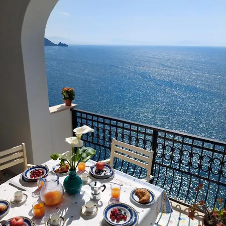 - Casa Gianna Praiano